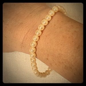 ๐ญ3/25๐ญFaux Pearl Bracelet